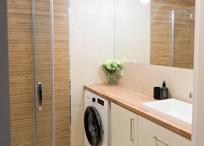 Frida Riverside 公寓 *